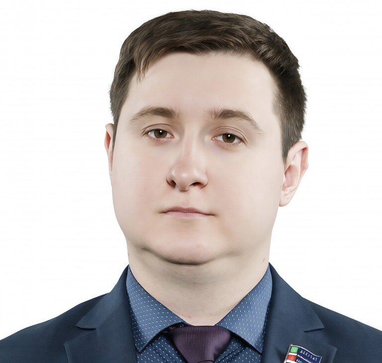 Зверев Илья ФёдоровичДепутат Лаишевского горсовета РТКонтент-менеджер
