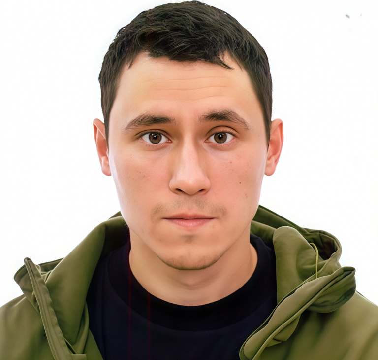 Христофоров Руслан АльбертовичВетеран СВОНачальник штаба и юридической службы
